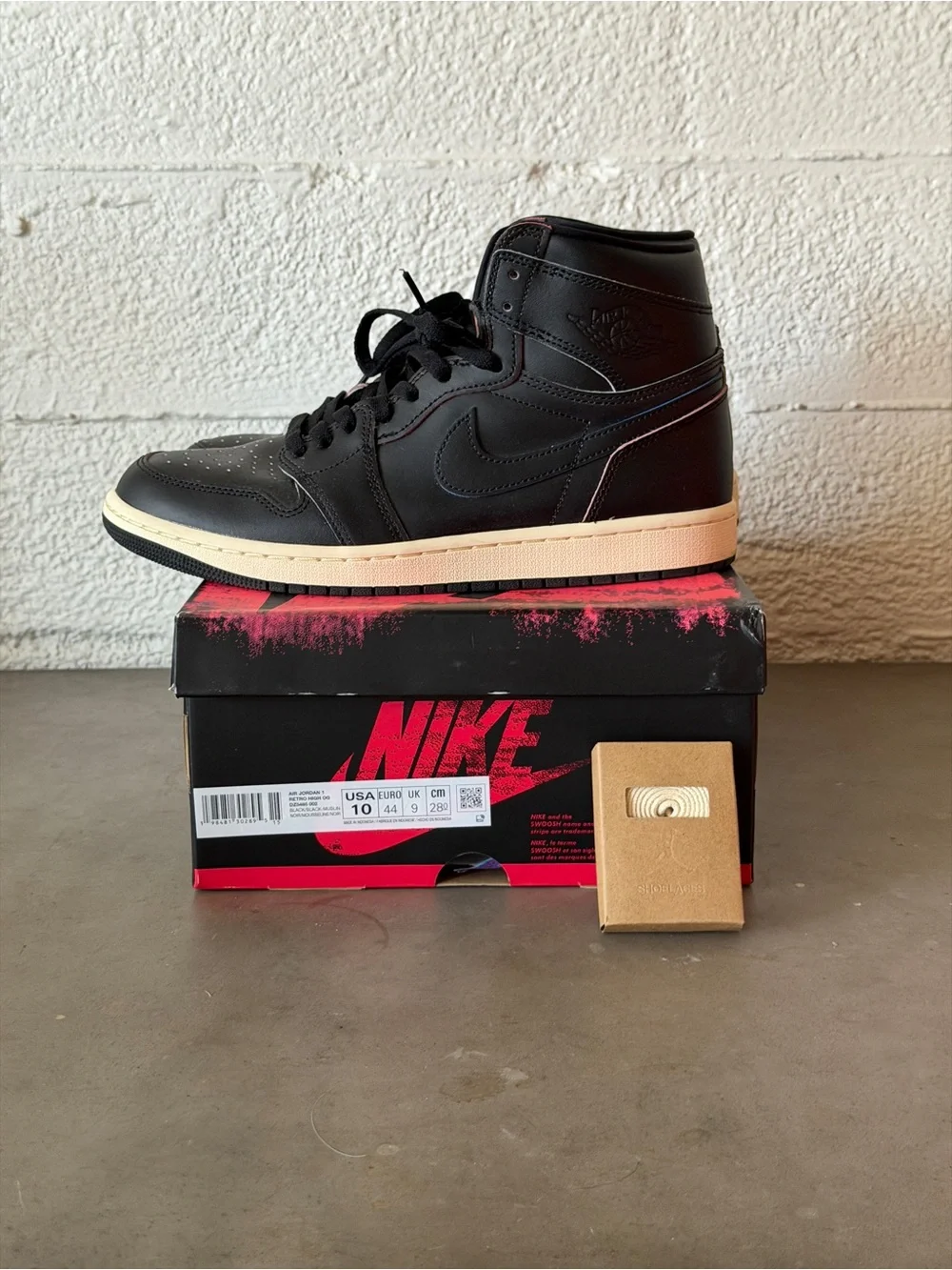 Air Jordan 1 - size 10 - like new